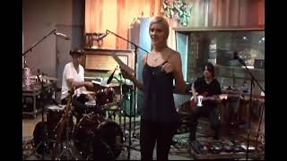 Brand new key Katherine McPhee 2010
