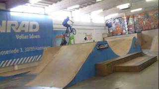 preview picture of video 'YARD Skatehall Hannover'