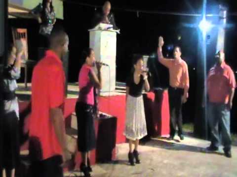 "En Medio del Dolor" de Marilyn Perez(MPLU) a duo con su hermana Linette