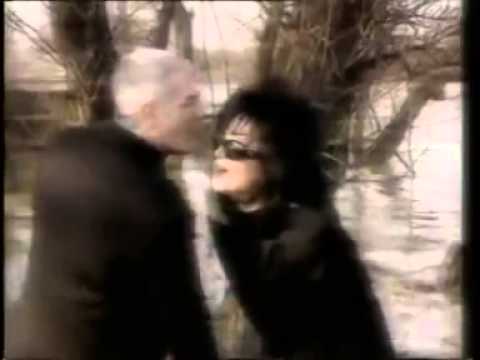 Neda Ukraden & Zeljko Samardzic - Samo je nebo iznad nas - (Official Video 1996)