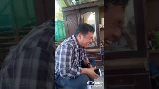 Download lagu senyum membawa luka. mp3