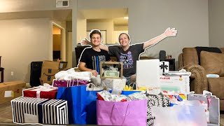 OPENING OUR WEDDING GIFTS!!