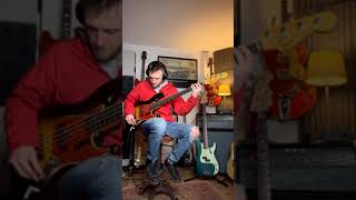 Video thumbnail for 1960 Fender "Stack Knob" Jazz Bass, Sunburst by Andy Baxter Bass & Guitars