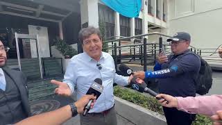 Mañana Carlos Pineda pide reducción de Congreso y que se bajen el salario los diputados