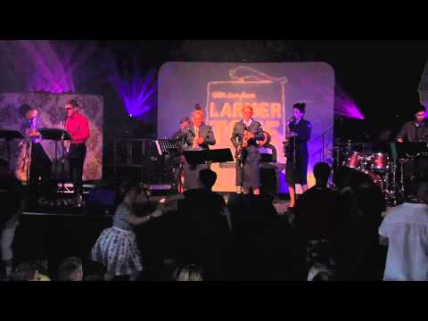 The Spitfire Sisters - In the Mood