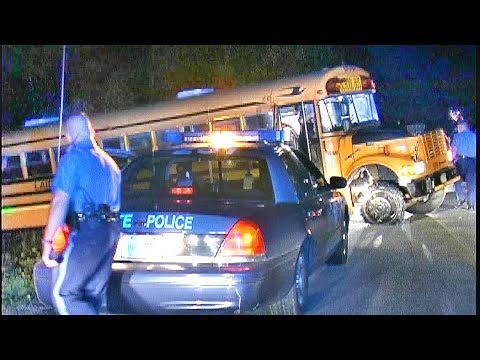 611 Main St. Stoneham armed robbery and chase (Other)    6/12/2006..