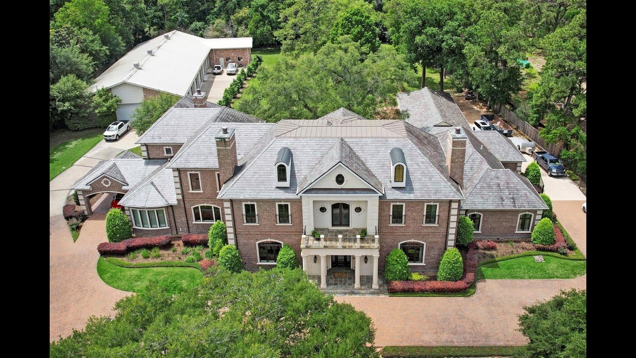 Elegant Tuscan Inspired Estate for $9.9M in Houston, Texas | Sotheby's International Realty