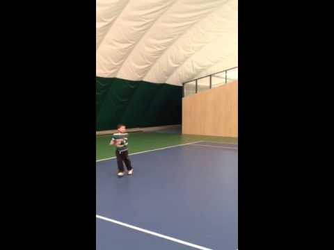 Aleksey Efremov tennis player 6 years old( technic)