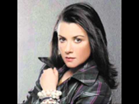 Alexandrina Pendatchanska - Pale et Blonde (Ophelie's Mad Scene 2/2)