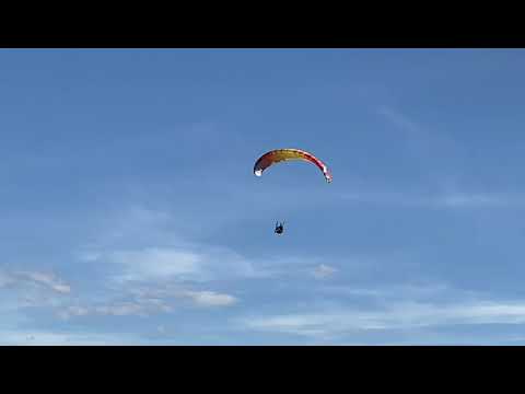 Pouso Voo 226 de Parapente IKE Costa - 24/08/22 - Valadares