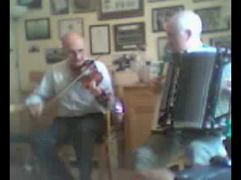 Newlyweds Reel & Sally Gardens - John Lawlor and Chris Devlin