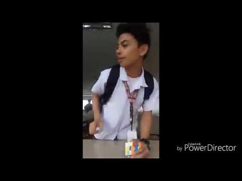 Best singer with pen tapping!!!