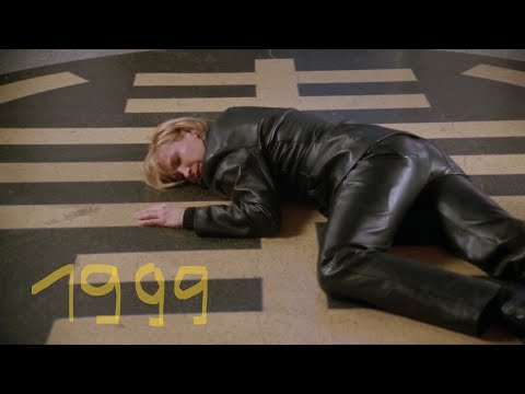 ⚫  𝘊𝘺𝘯𝘵𝘩𝘪𝘢 𝘙𝘰𝘵𝘩𝘳𝘰𝘤𝘬  (1999)