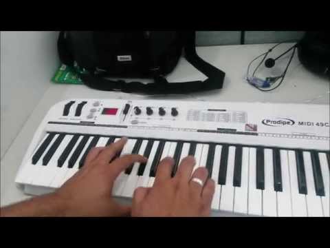 MC BINHO - PRÉVIA DA MÚSICA ELA QUER ME NAMORAR  (DJ GULHÃO)