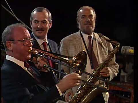 CLARK TERRY, KENNY DAVERN, MOSS, MASSO, RALPH SUTTON, HOWARD ALDEN, MILT HINTON, GUS, LETMAN  '89