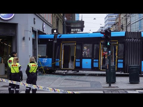 Tram accident in Oslo: Tram derails and crashes into shop