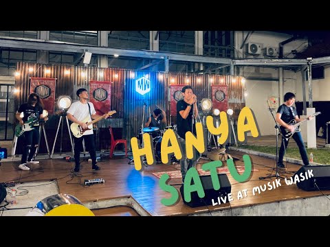 Hanya Satu | Live at Musik Wasik