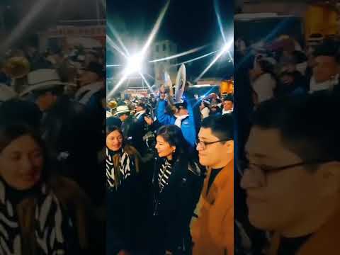 Baile en plaza de Chiquian-Bolognesi Ancash 