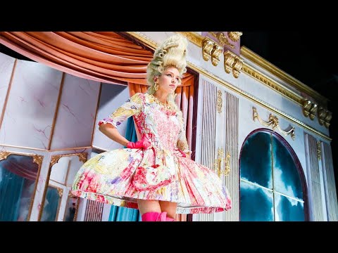 Moschino | Fall Winter 2020/2021 | Full Show