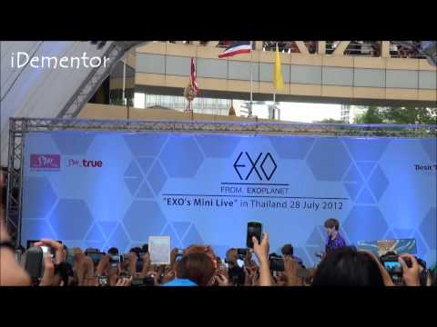 [Fancam] 120728 EXO Mini Live - MAMA + Ending  @ Siam Discovery Thailand
