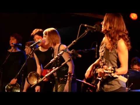 Annabelle Chvostek - The End of the Road