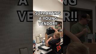 We surprised a young vendor at his first card show! #cardshow #giveback