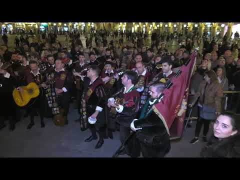 ESTRELLA DE LA NOCHE. Ronda Ayuntamiento de Salamanca (26.11.2022). Tuna Universitaria de Salamanca.
