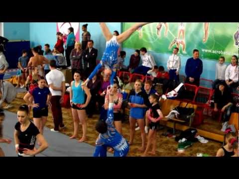 Russian Mixed-Pair during warm up at "Stars Above The Boug River" 2012 Ukraine
