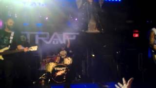 Headstrong by trapt at capones in johnson city tn