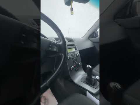 фото volvo v50 i рестайлинг 0