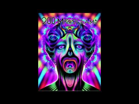 Psytrance meets Techno: 200 Micrograms (by Leevus)