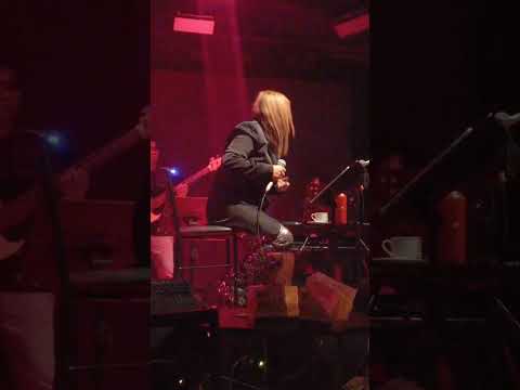 Jinky Vidal Live at 19 East - All Behind Us Now