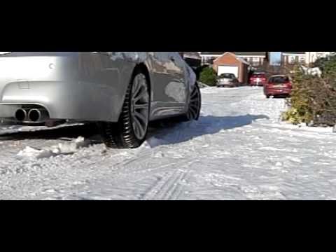 BMW M5 Wheelspinning in Snow (600fps) plus Reversing II