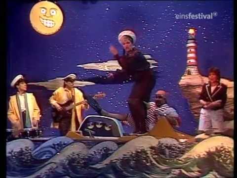 Frl. Menke - Tretboot in Seenot