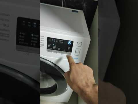 Samsung washer and dryer with spin function.