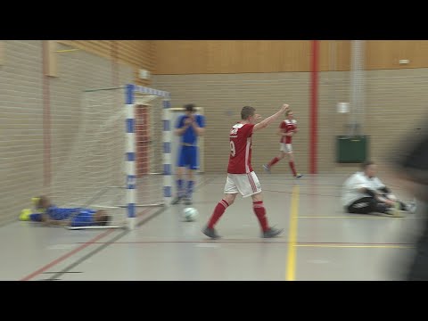 Zaalvoetballers ZVV Urk veel te sterk voor Zeemacht