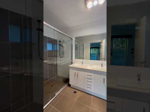 25 Silvertop Crescent, Spring Mountain, QLD 4300, 4房, 2浴, House