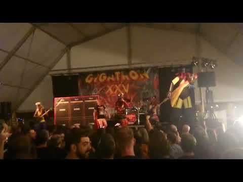 GIGATRON - Poseso + Macho Cabrío - Live at TCAM Molins de Rei