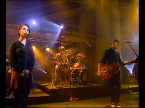 Dominique A et Françoiz Breut - le Twenty Two bar - live NPA 1995