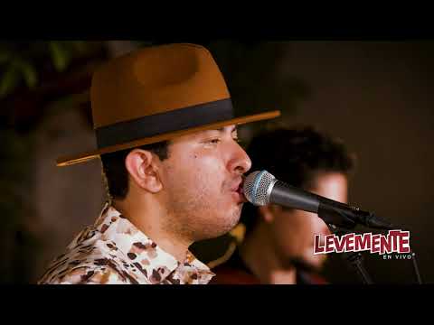 Y Tu (En Vivo) - Los Pistones de Uriel Valdez