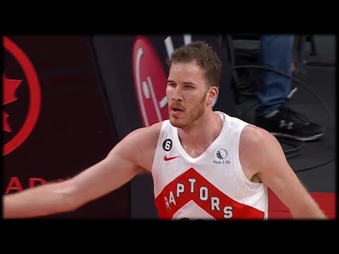 Jakob Poeltl connects on the and 1 - Raptors vs Bulls | Feb 28, 2023