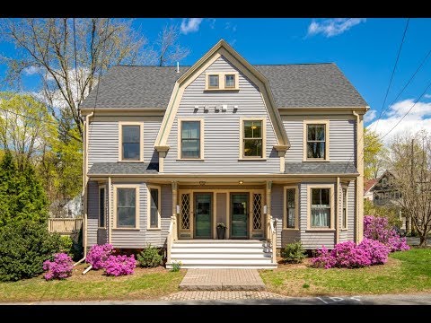 24 Sherman St, Lexington MA Elizabeth Crampton | Tel: 781-389-4400 | Fine New England Living