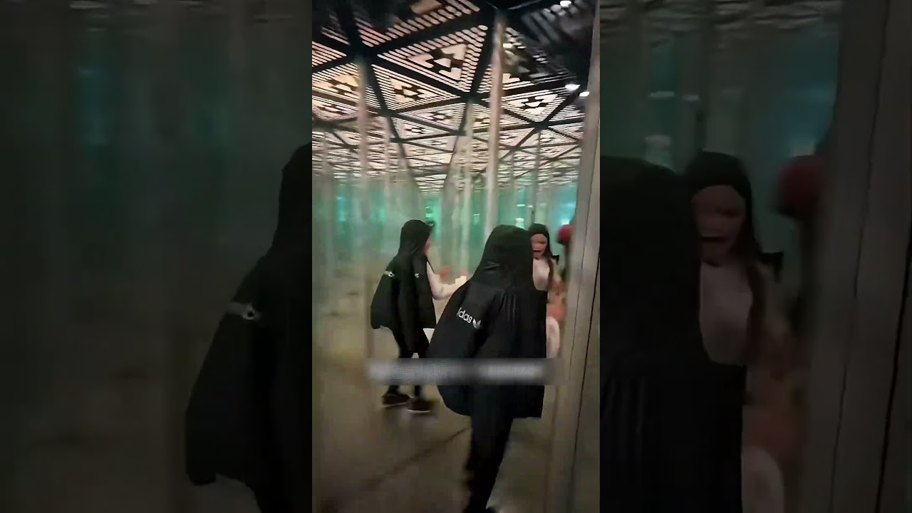 Mê cung gương thú vị như thế nào #shorts