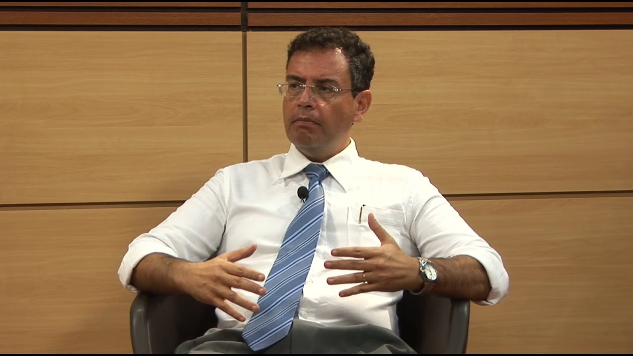 Prof. Pérsio Roxo Jr. (FMRP-USP) explica o que é Imunodeficiência, causas, sintomas e tratamento.