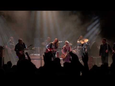 Tedeschi Trucks Band with Oliver Wood Leaving Trunk-Volunteer Slavery July 7, 2017
