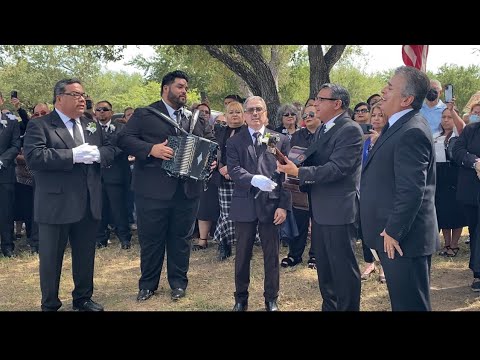Un Dia a la Vez at Funeral service of Paulino Bernal | Conjunto Bernal