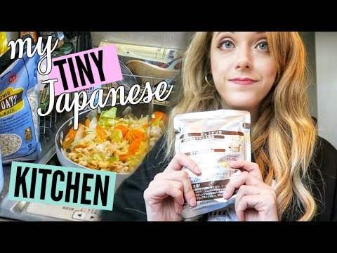 Cooking in my Tiny Japanese Kitchen // What I Eat in a Day in Japan (1)