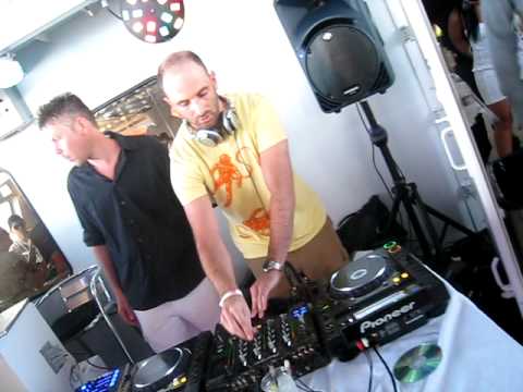 Add2Basket @ WMC 2010 053.AVI