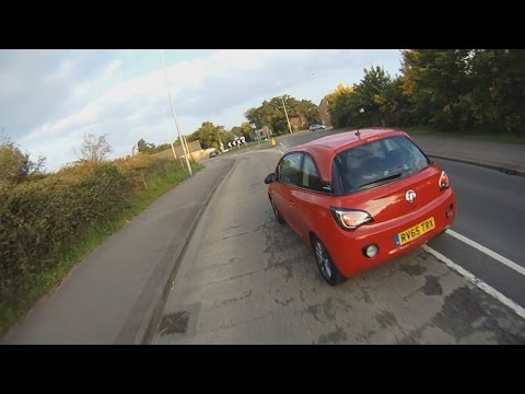 RV65TRX - Close MGIF At Roundabout