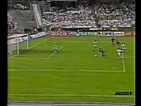Emilio Butragueño (Espanhã) - 11/06/1988 - Espanhã 3x2 Dinamarca - 1 gol